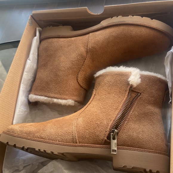 Brand New UGG Boots for Sale!!! - Picture 3 of 3
